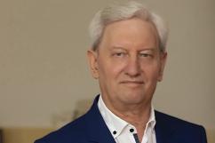 A Magyar Nőorvos Társaság 33. nagygyűlésén Semmelweis-emlékéremmel ismerte el Dr. Bódis József professzor, a Pécsi Tudományegyetem korábbi rektora és professor emeritusa több évtizedes, kiemelkedő munkásságát. 